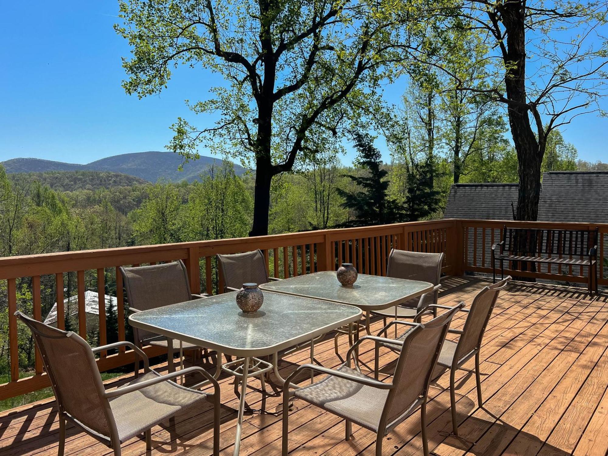 Love Ridge Mountain Lodging Lyndhurst Esterno foto