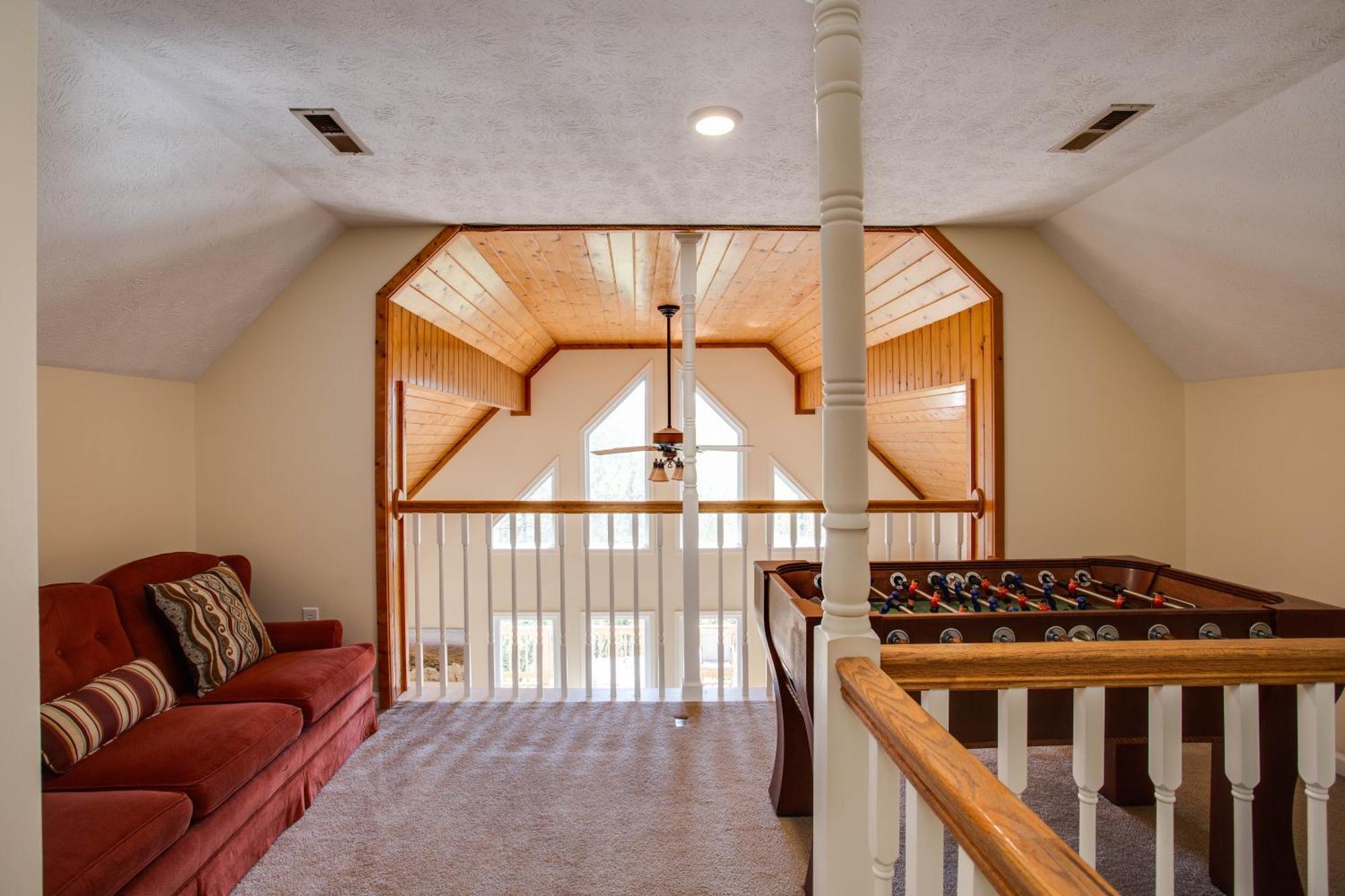 Love Ridge Mountain Lodging Lyndhurst Esterno foto